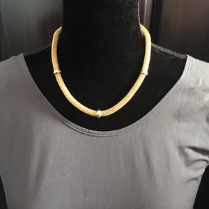 8” Chunky Gold Toned Necklace